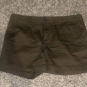 NWOT Women’s Olive Green Banana Republic Shorts